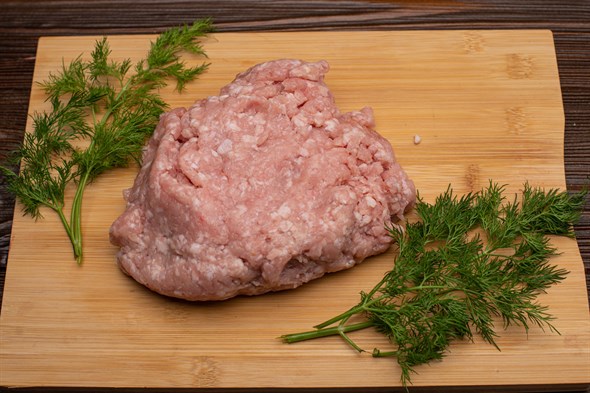Курица, фарш из куриного бедра - фото 8590